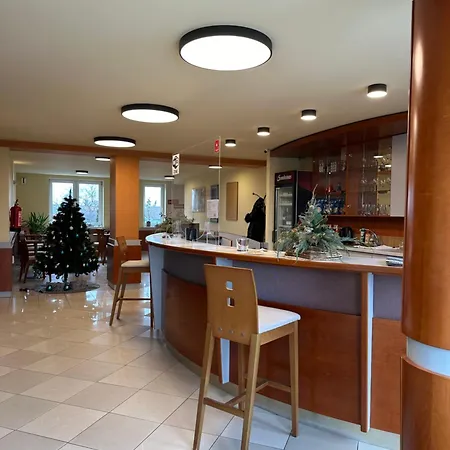 Zeleny Dvor Szálloda 3*