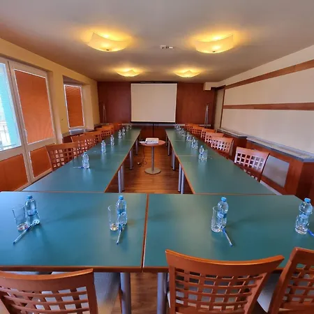 Zelený Dvor 3* Senec