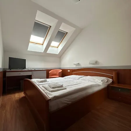 Hotel Zelený Dvor