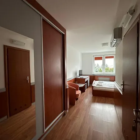 Zeleny Dvor Hotel