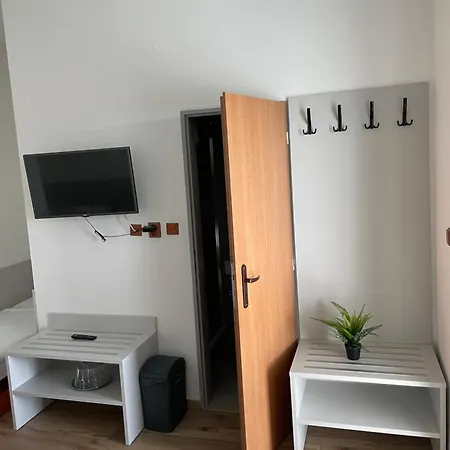 호텔 Zeleny Dvor 3*