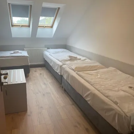 Zeleny Dvor Hotel Senec