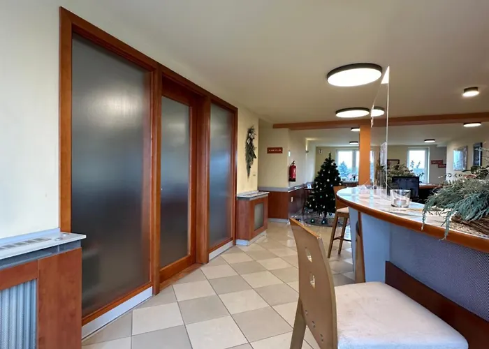 Zeleny Dvor 3*