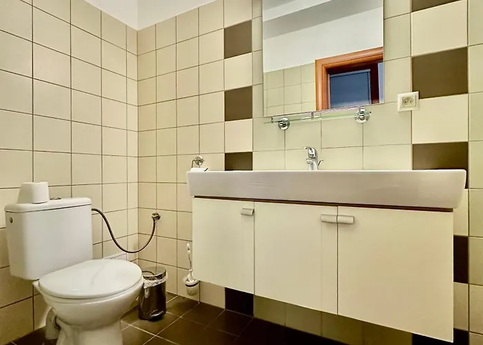 Zeleny Dvor 3*